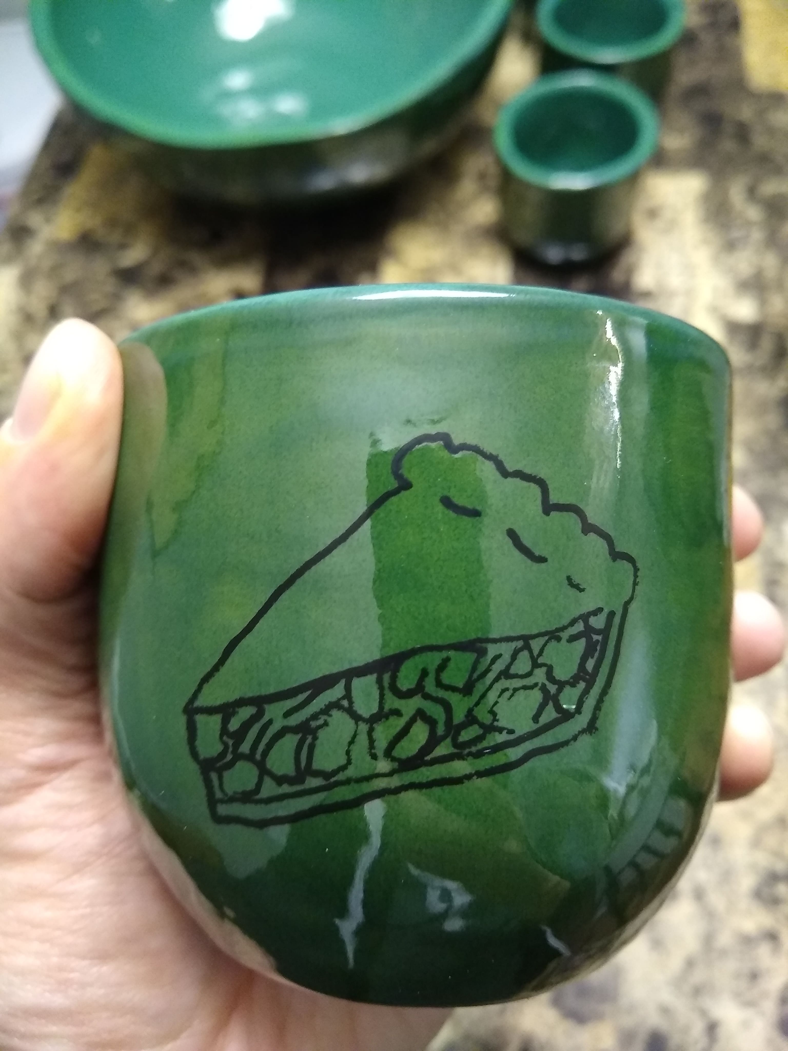 mug with pie motif
